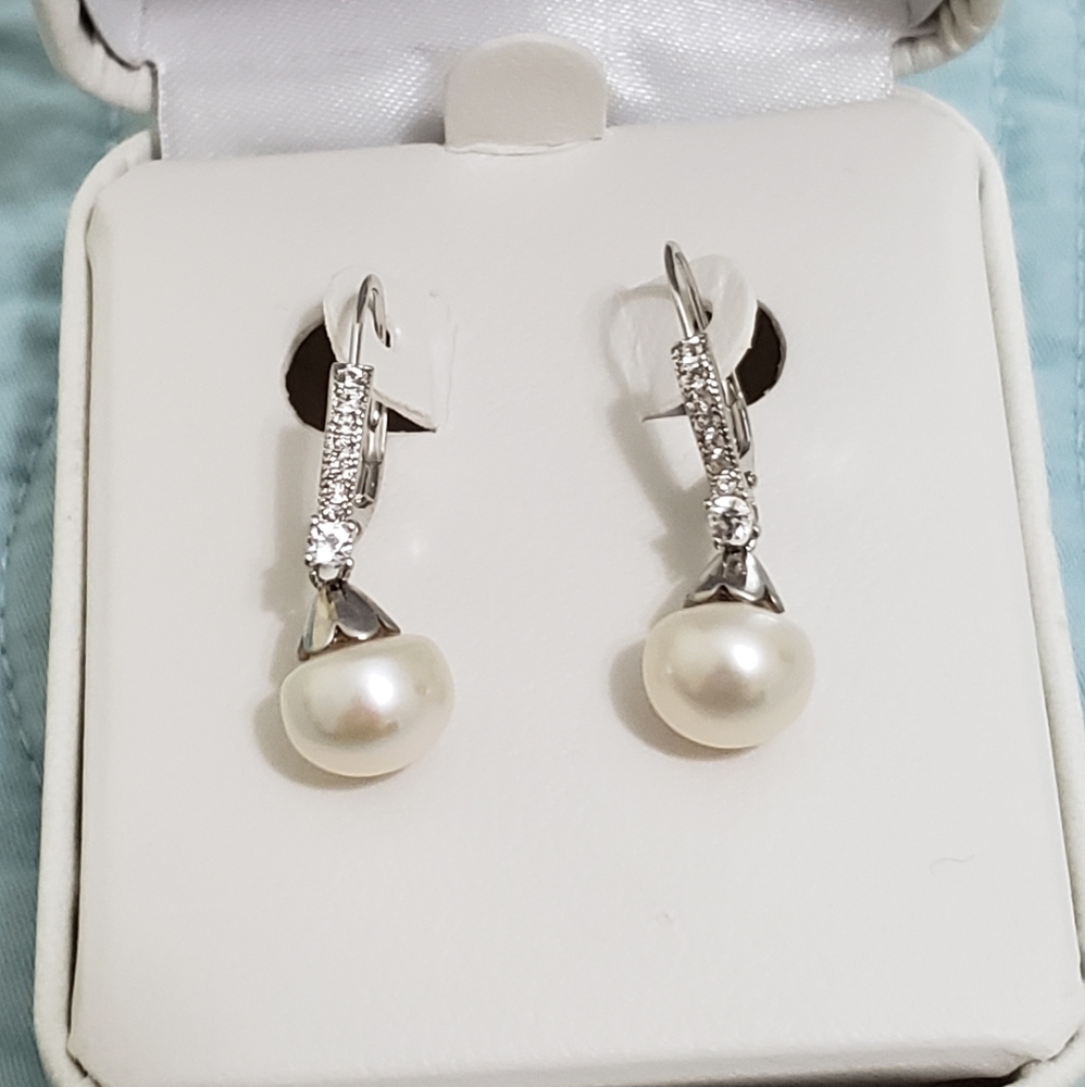 NWT & NIB Freshwater Cultured Pearl & Topaz Drop Earrings